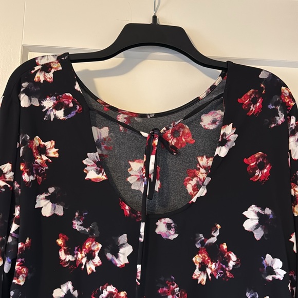 Loose fit floral tunic/blouse - Picture 4 of 6